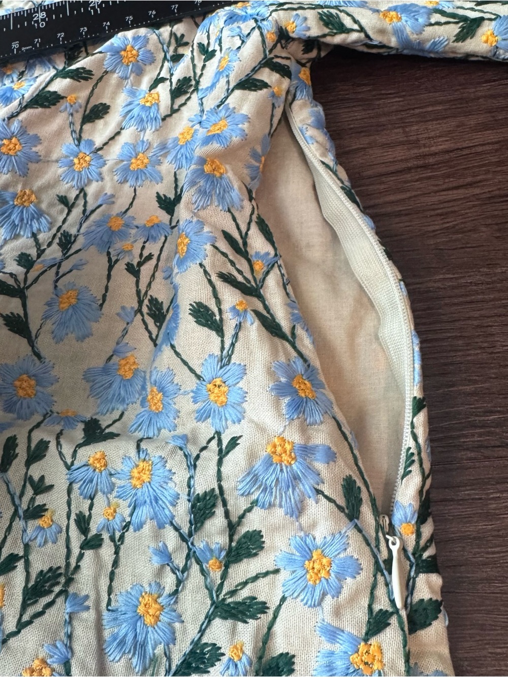 TUCKERNUCK Dress Blue Daisy Embroidered Palmerston Size Large NWT Pockets Lined - Picture 15 of 16